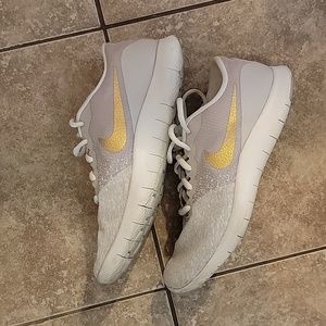 Nike Women's Flex Contact Shoes